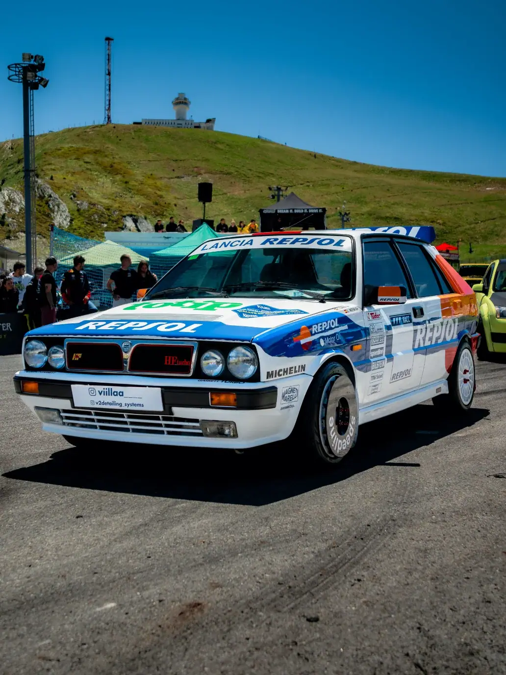 Lancia Delta Integrale con decoración de rally